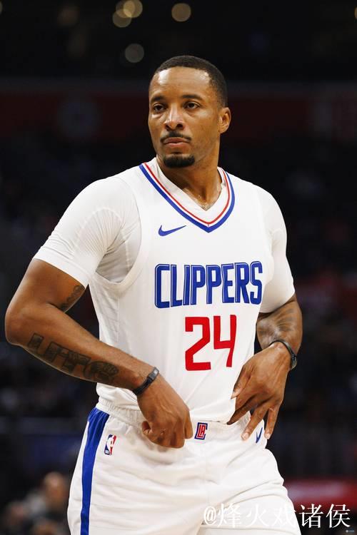 斯波谈鲍威尔：他的表现有目共睹，作为进攻球员他非常全能